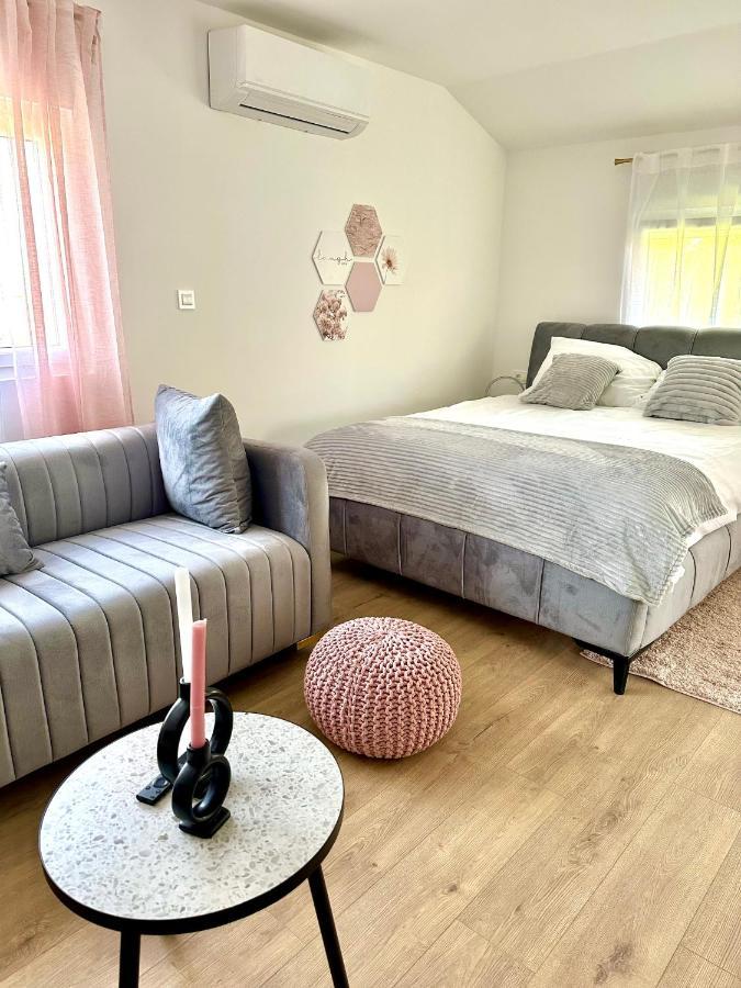 Zagreb City Center Apartments Lux Exterior photo