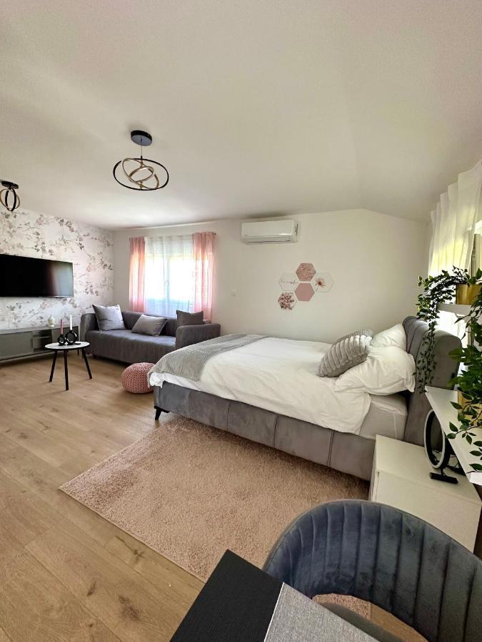 Zagreb City Center Apartments Lux Exterior photo